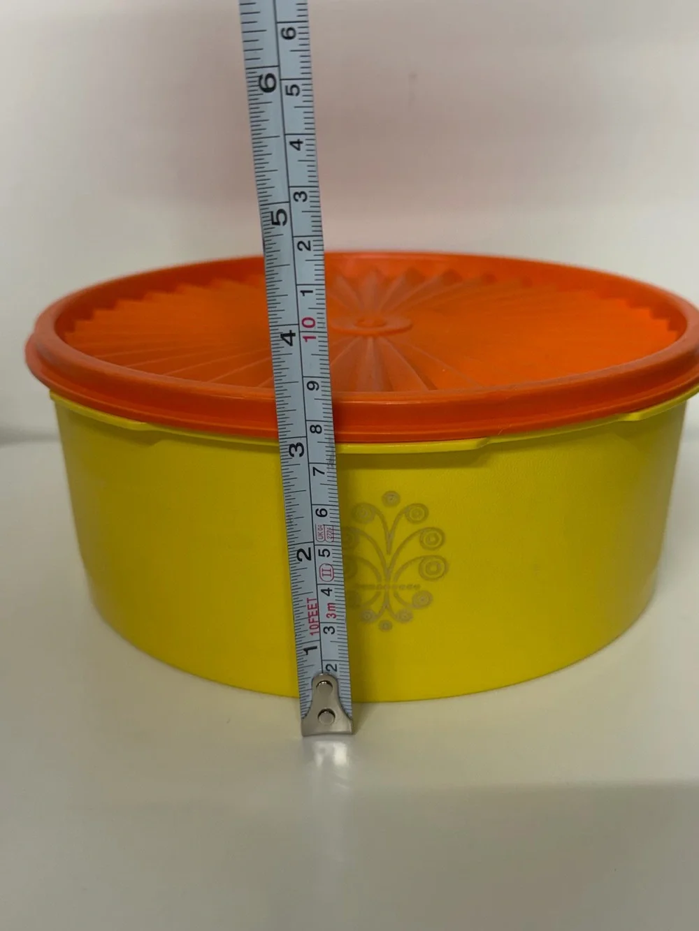 VINTAGE 1970s Tupperware Servalier Storage Canister